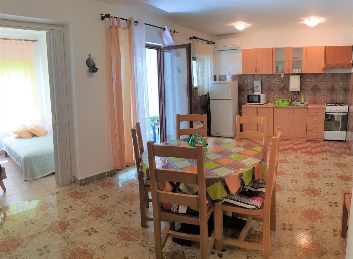 Apartments Josko Barbat Barbat na Rabu Εξωτερικό φωτογραφία